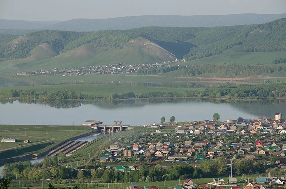 Нугушское водохранилище с палатками